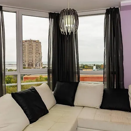 апартамент Lazur Luxury Apartment